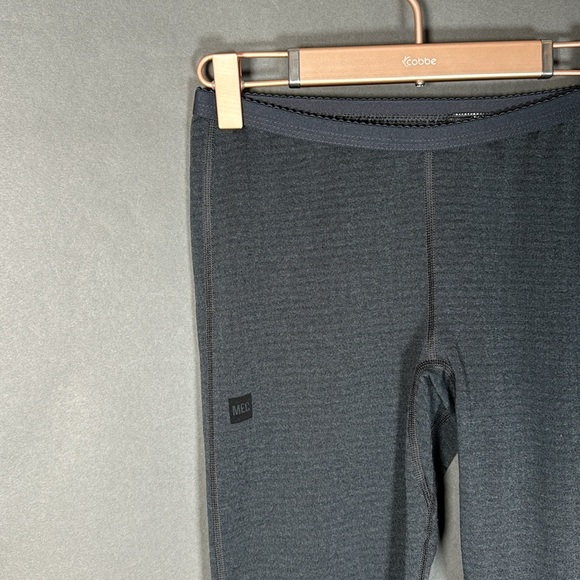 MEC women’s base-layer, Polartec material, size small, like new, - Picture 2 of 6